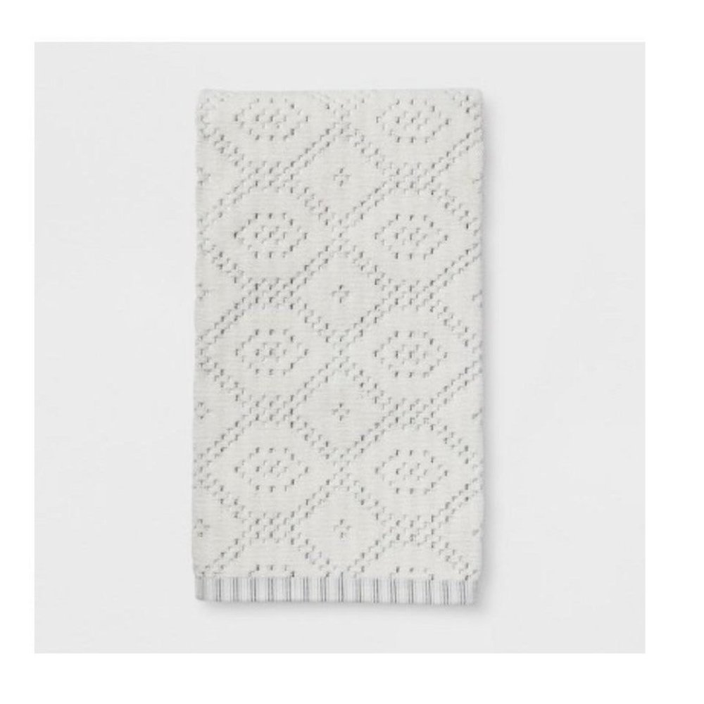 Striped Diamond Bath Towel Sour Cream - Threshold